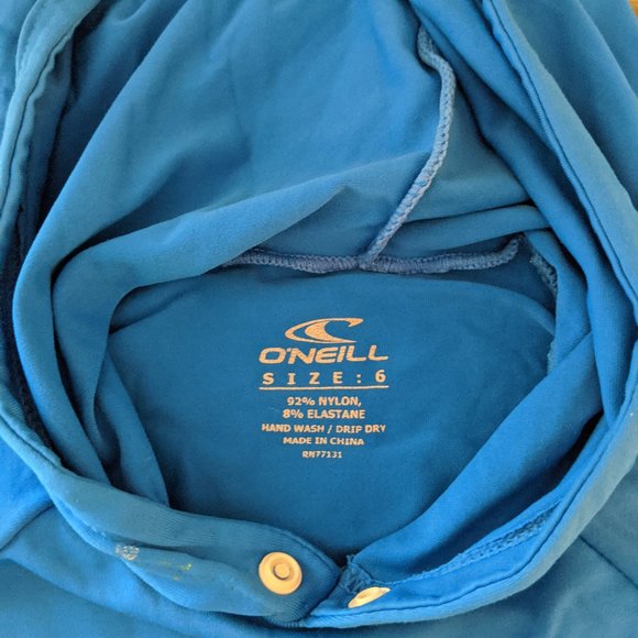 Hooded Rashguard - Picture 4 of 4